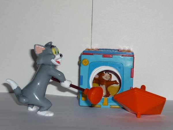 2S-3-10 Tom et Jerry : jeu avec aimant (genre docteur maboule)